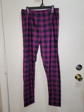 Amelia Rose purple buffalo plaid leggings